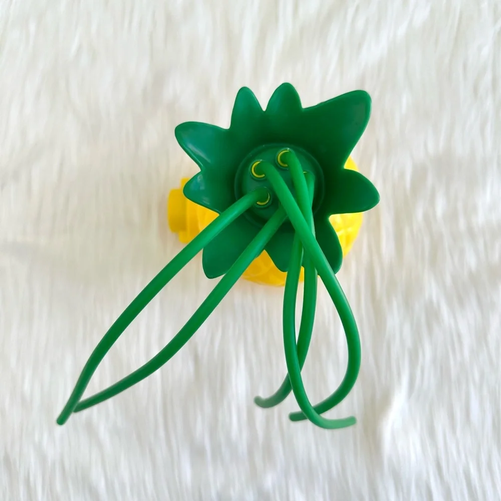 PINEAPPLE SPRINKLER